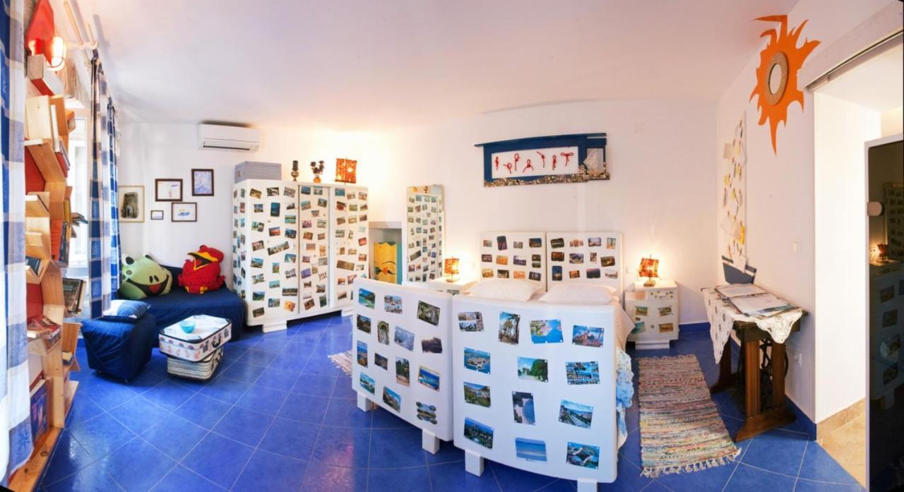 Studio Apartment Sretna Split Exterior photo