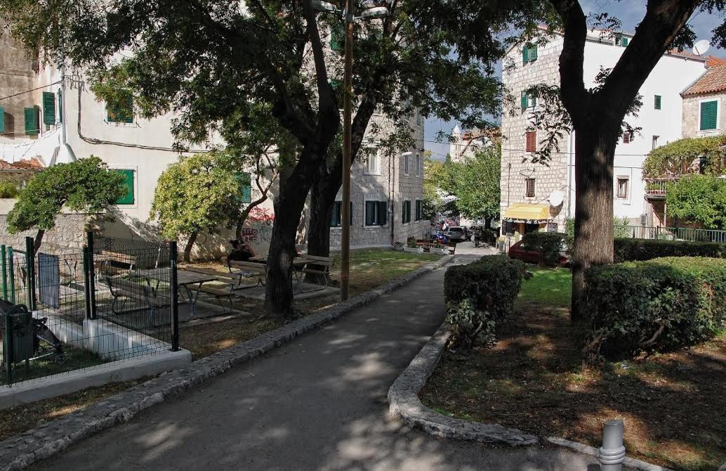 Studio Apartment Sretna Split Exterior photo